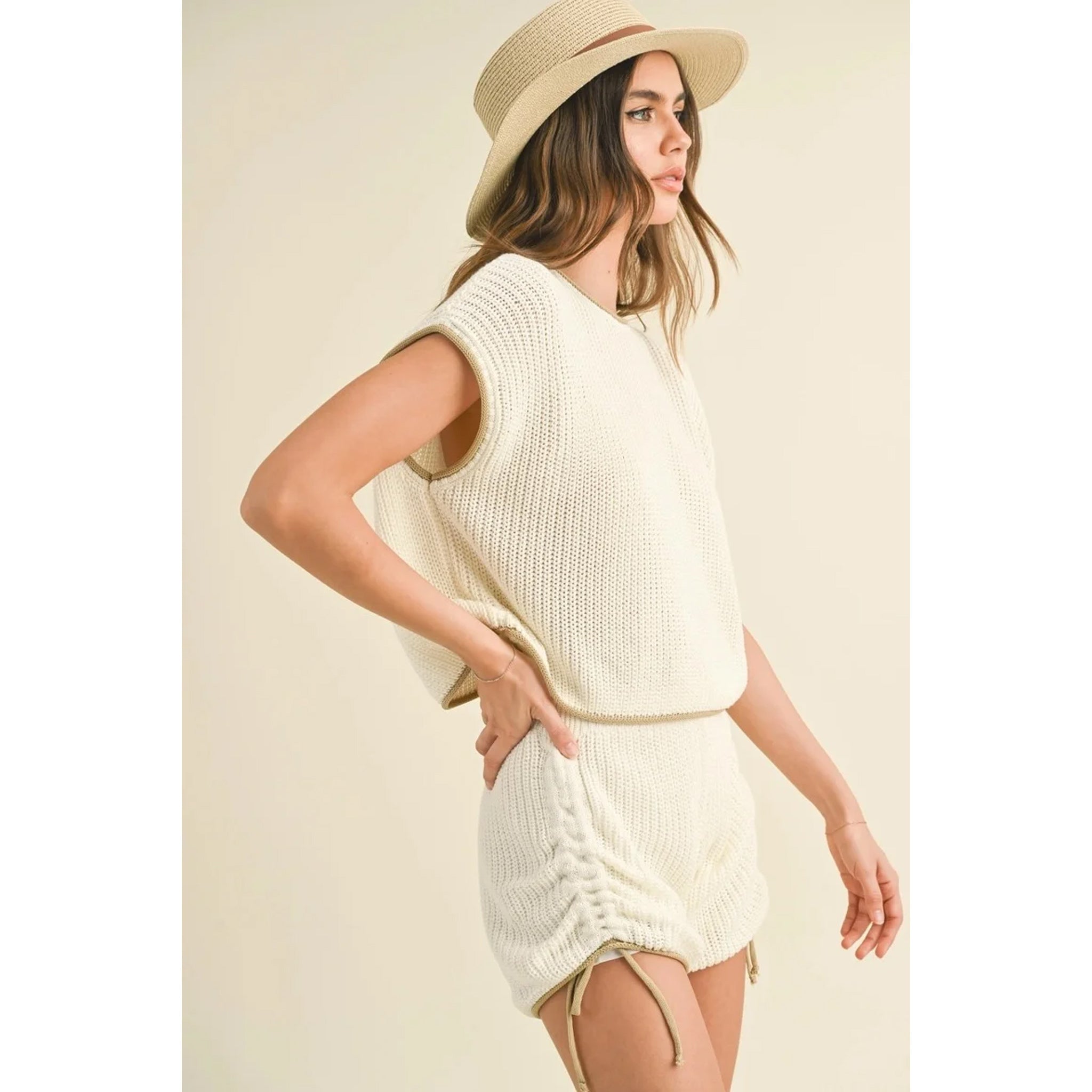 Solaris Contrasted Knit Top